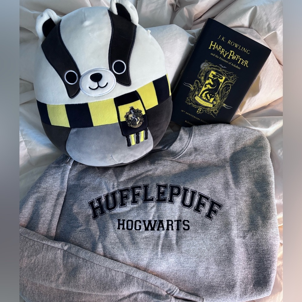 Hogwarts Hufflepuff Cozy Bundle!